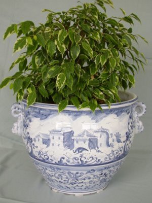 Ceramiche d-Arte di Albisola - Portapiante in Antico Savona,
con "mascheroni e serpi". Disponibile due misure.